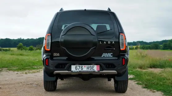 Lada Niva Travel