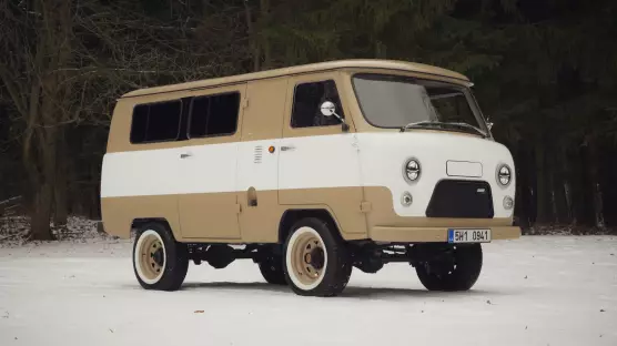 UAZ 2206 Bukhanka AMC