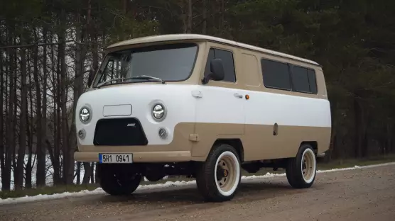 UAZ 2206 Bukhanka AMC