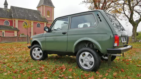 Lada Niva Legend