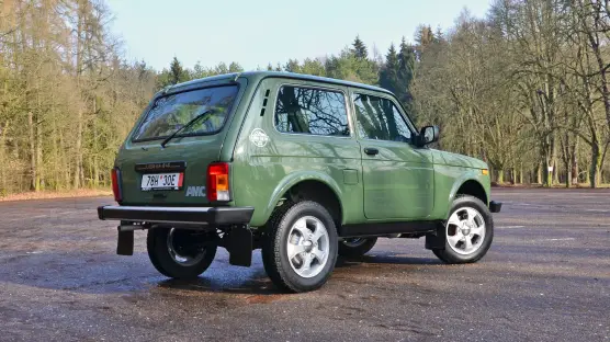 Lada Niva Legend