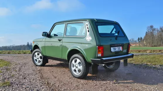Lada Niva Legend