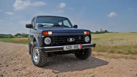 Lada Niva Legend