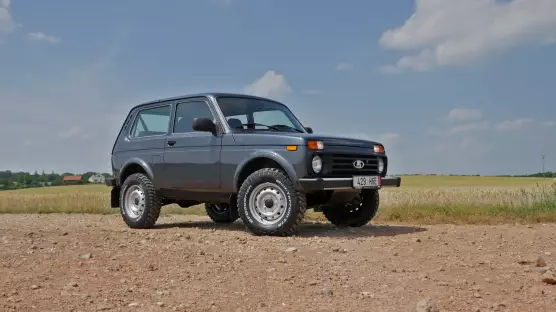 Lada Niva Legend
