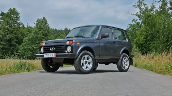 Lada Niva Legend