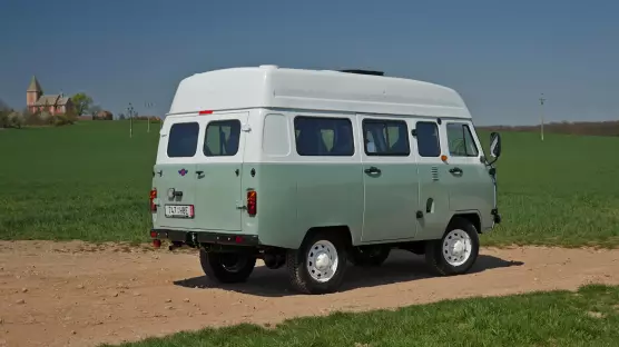 UAZ 2206 Bukhanka