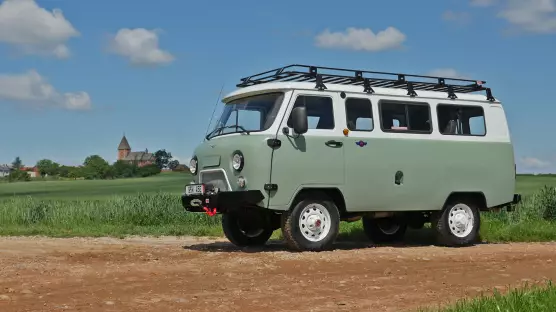 UAZ 2206 Bukhanka